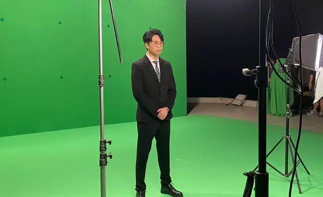 陸浩明為《呢度都有外星人》拍攝宣傳片。
