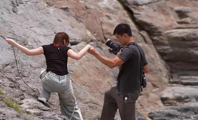 尋找野溪溫泉要登山涉水。