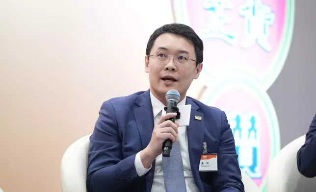 香港貿發局研究總監龐溟表示，中國內地作為全球最大的電商市場，消費升級趨勢持續，綫上消費者對優質、特色及潮流產品需求殷切；而東盟電商市場正處於快速發展階段，其中馬來西亞和新加坡具備較高消費力，電商滲透率和增長動能在區內位處前列，可為港商帶來龐大商機。
