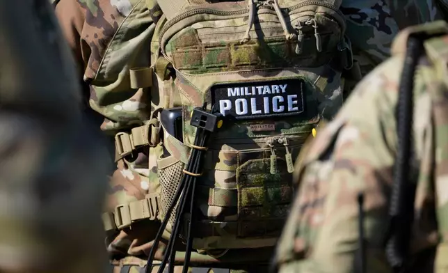 檔案圖片：2025年10月12日，國民警衛軍成員作為孟菲斯安全專責小組的一部分，在田納西州孟菲斯湯姆李公園進行社區安全巡邏。（美聯社圖片/George Walker IV 檔案圖片） AP圖片
