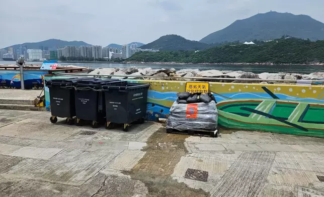 渠務署為大澳、鯉魚門、屯門嘉和里、沙頭角市等地居民提供沙包