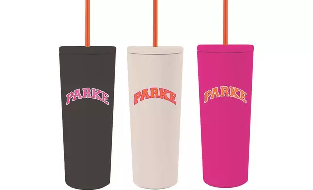 顧客可於7月20日美國東岸時間上午10時起，選購限量版Parke x Dunkin'不鏽鋼隨行杯，備有鮮奶咖啡、意式濃縮咖啡及粉紅色三種顏色。 AP圖片
