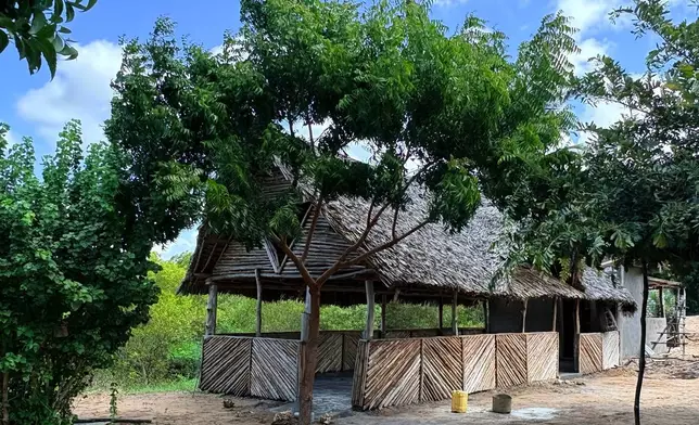 薩米托婦女團體（Samito Women Group）興建中的餐廳，攝於肯尼亞馬林迪薩巴基，2026年6月15日。(美聯社圖片/Allan Olingo) AP圖片