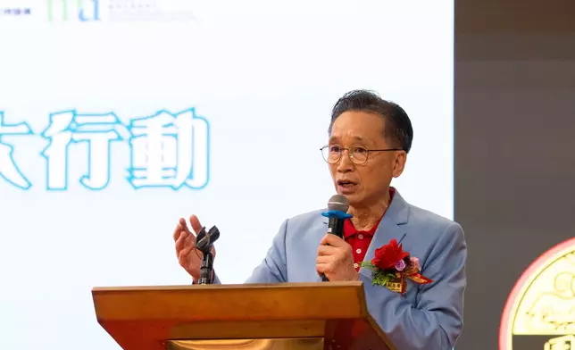 嗇色園董事會副主席兼醫療服務委員會主席馬澤華先生致歡迎辭