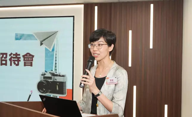 演講嘉賓李夢在傳媒招待會上分享文化活動重點