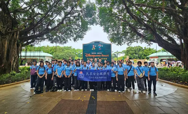 民安隊少年團出席「千人樂園Summer Fun」 鄧炳強到場打氣