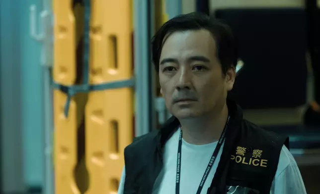 魯文傑在MV中飾演一名警察。