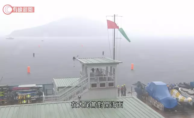 大埔大尾篤一帶舉行的三項鐵人賽發生事故，一名男參賽者在游泳項目後懷疑失聯。有線新聞截圖