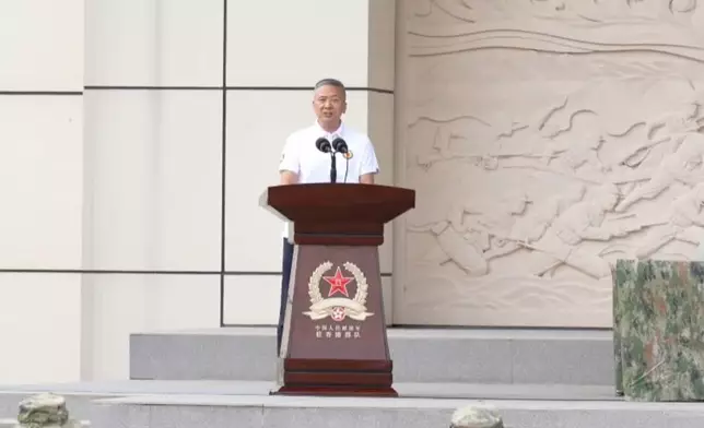 立法會議員姚柏良致辭，希望學員能在軍營中鍛鍊出的鋼鐵般的意志，為國家和民族的復興貢獻力量。巴士的報記者攝