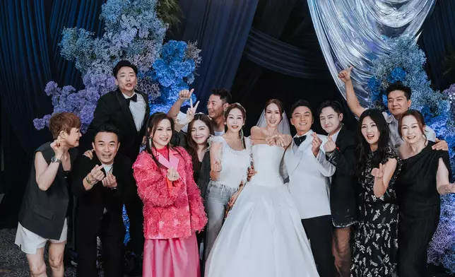 《愛．回家》初代家族成員及圈中好友紛紛到場祝賀。