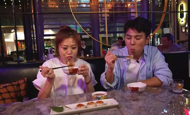 小惠表現依然鬼馬，行仔差點應接不來。