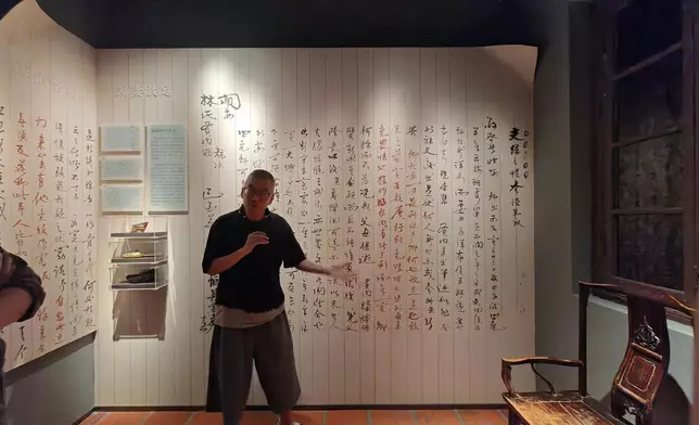 僑批館總策展人、廈門新格文化集團創辦人蘇曉東。巴士的報記者攝