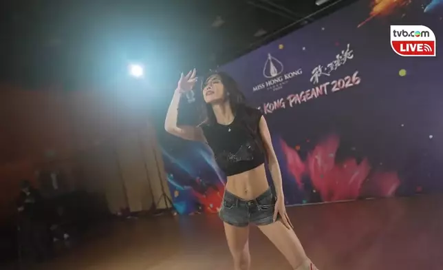 5號魏欣表演混合了現代及拉丁舞元素的Kpop Dance。