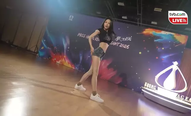 5號魏欣表演混合了現代及拉丁舞元素的Kpop Dance。