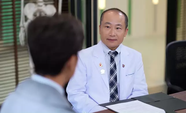 中大醫學院內科及藥物治療學系腦神經科主任梁慧康教授。