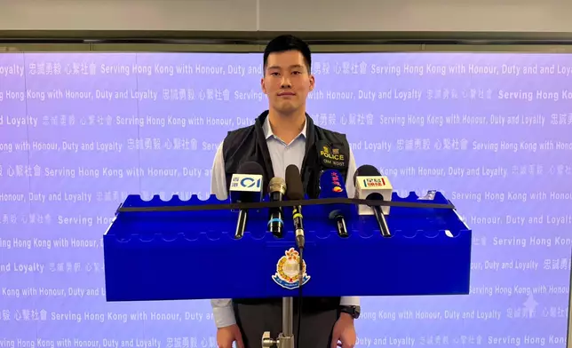 警方西區警區重案組第一隊高級督察郭愉勤向傳媒報告案情。