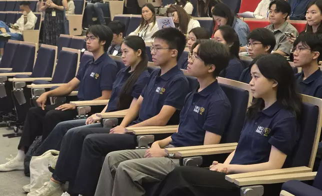 香港大學李嘉誠醫學院（港大醫學院）在校召開發布會。巴士的報記者攝