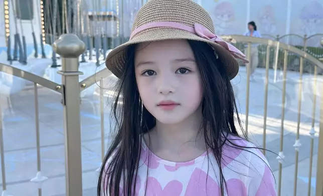 8歲的「小飯兜」