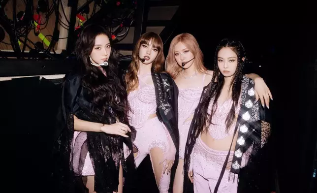 BLACKPINK於8月8日慶祝出道十周年。BLACKPINK官方IG圖片