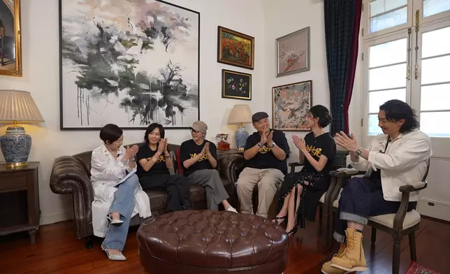 大家傾得好開心。