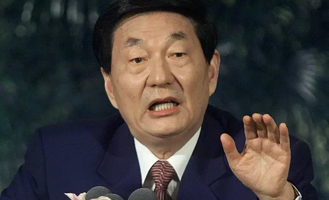 朱鎔基有「鐵面總理」、「經濟沙皇」之稱。資料圖片