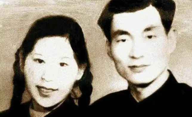 朱鎔基與太太勞安早年合照。網上圖片