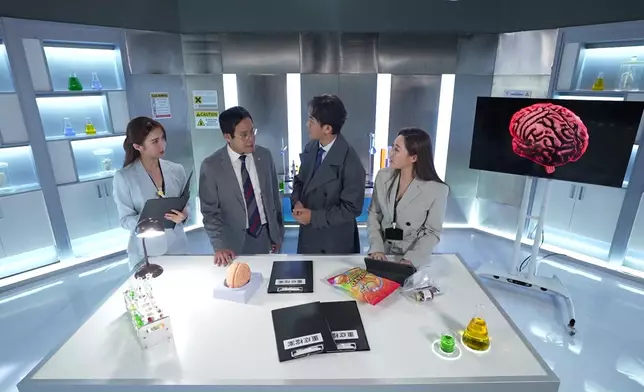 大家都好認真聽。