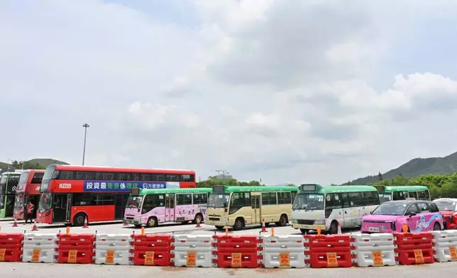 皇崗口岸港方口岸區有各種公共交通工具。運輸署FB圖片