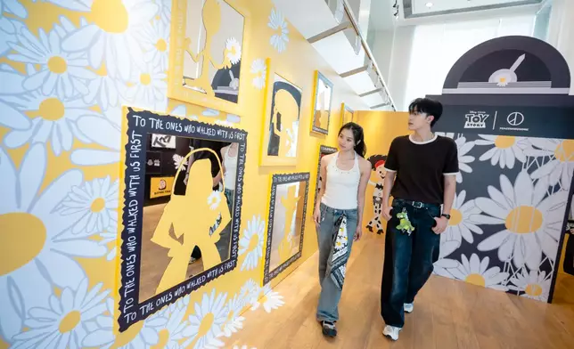 「THE FIRST FAN Photo Zone」藝術展覽