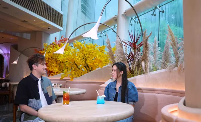 Chantel為首個個唱付出唔少努力。