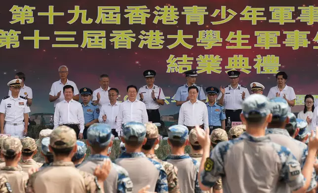 第十九屆香港青少年軍事夏令營暨第十三屆香港大學生軍事生活體驗營星期日（8月16日）舉行結業典禮。巴士的報記者攝