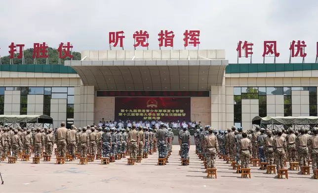 第十九屆香港青少年軍事夏令營暨第十三屆香港大學生軍事生活體驗營星期日（8月16日）舉行結業典禮。巴士的報記者攝
