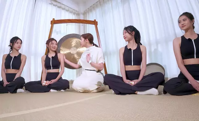 麥美恩望盧蔚晴：Just be the baby。
