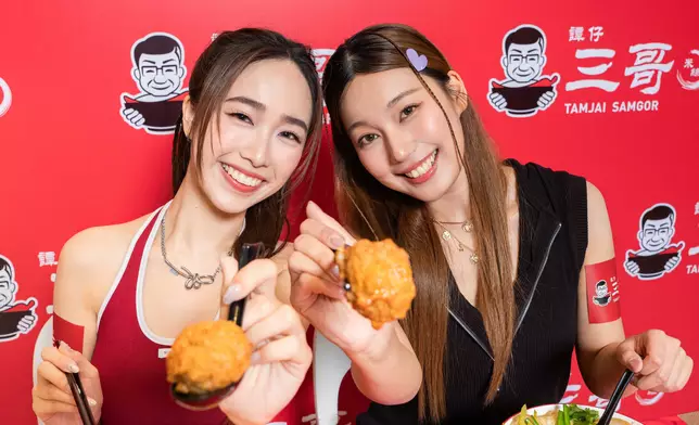 兩位「三粉」一見面即變米線交流會，場面搞笑。