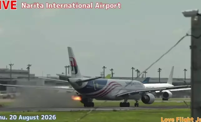 日本東京成田機場星期四（8月20日）早有飛機引擎故障，事件中無人受傷，機場一度關閉一條跑道。網上圖片