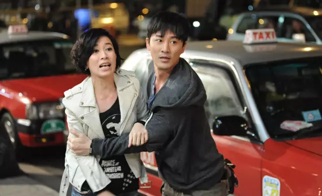 阿佘飾演「釘姐」、林峯飾演「爆Seed」。