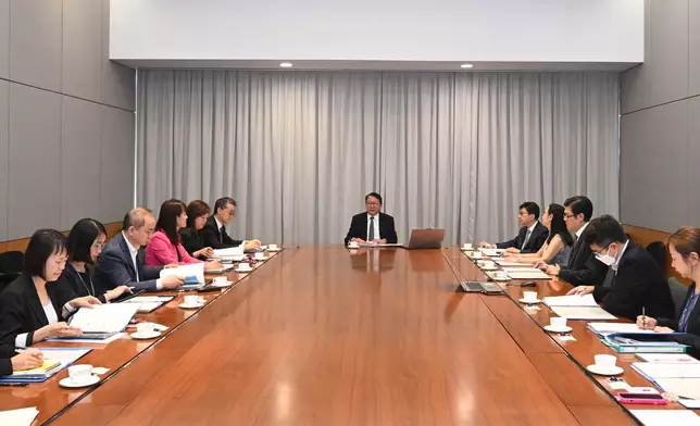 政務司司長陳國基召開教育、科技和人才委員會會議。陳國基FB