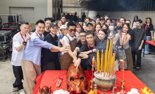 古天樂入行33年首個個人演唱會《MY FIRST SHOW》，今晚（21日）於紅館正式揭幕，一連兩場強勢開唱。