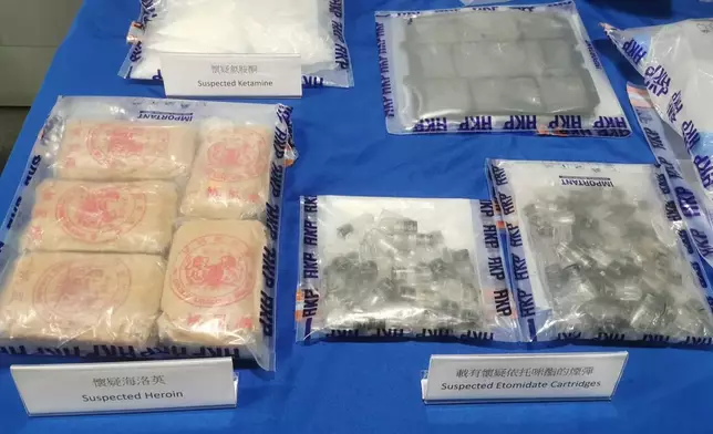 警方檢獲毒品市值約 920 萬港元。