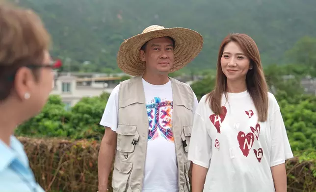 五人到同一地點集合。
