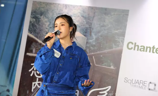 獻唱多首歌曲。