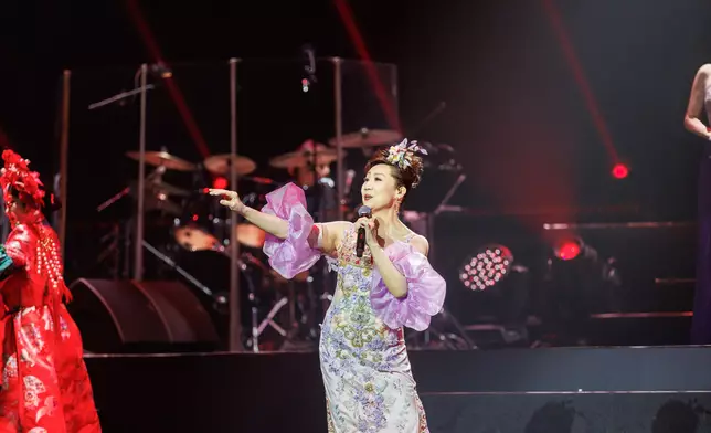 張德蘭為紀念入行60年舉行《情若真巡迴演唱會》澳門站，日前圓滿落幕，汪明荃、余安安、黎耀祥任嘉賓，羅家英、周慧敏等捧場。