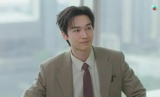 陳曉華極力反對吳子冲做公司CFO，看來兩人關係非比尋常。