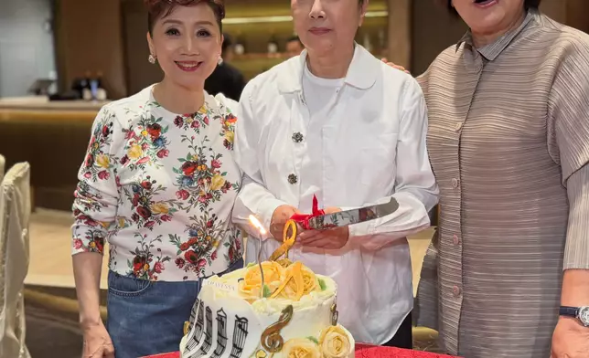 汪明荃IG圖片