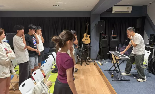 唱歌及表演工作坊。
