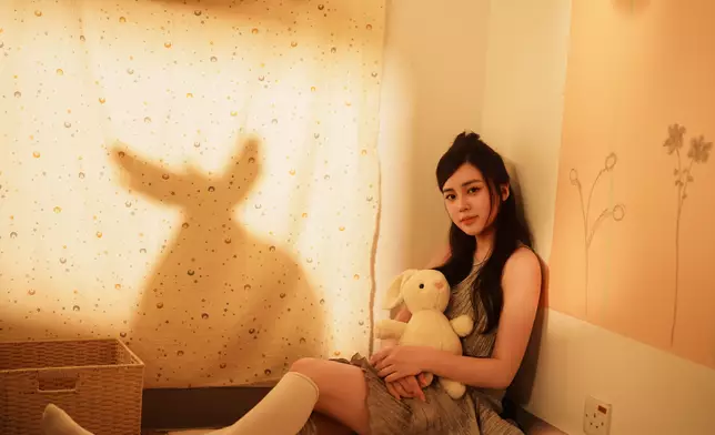 姚焯菲（Chantel）推出新歌《別讓愛被愛人殺死》。