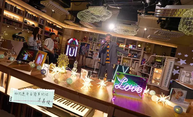 吉吉現場演繹新歌《單眼皮大眼睛》，好聽到耳朵聽出耳油。