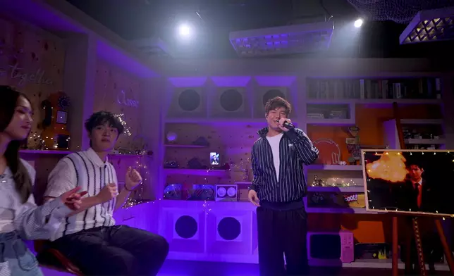 新歌《迷戀有害》曲風迷幻，張與辰唱出誘惑魅力。