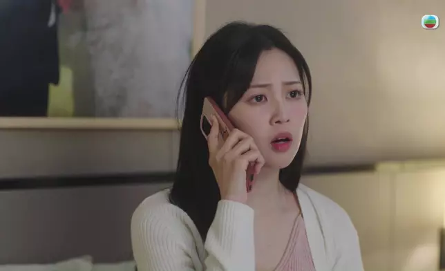 郭柏妍打畀張頴康投訴奶奶。