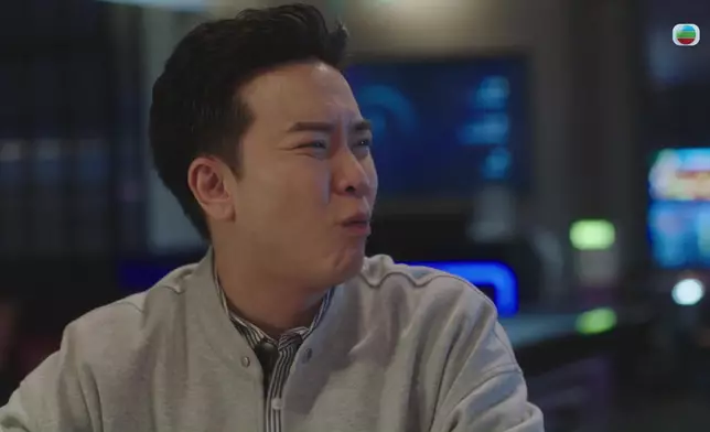 唐嘉麟表情好好笑。
